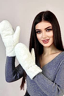 Фото товара Варежки жен. из иск. меха M005, белый